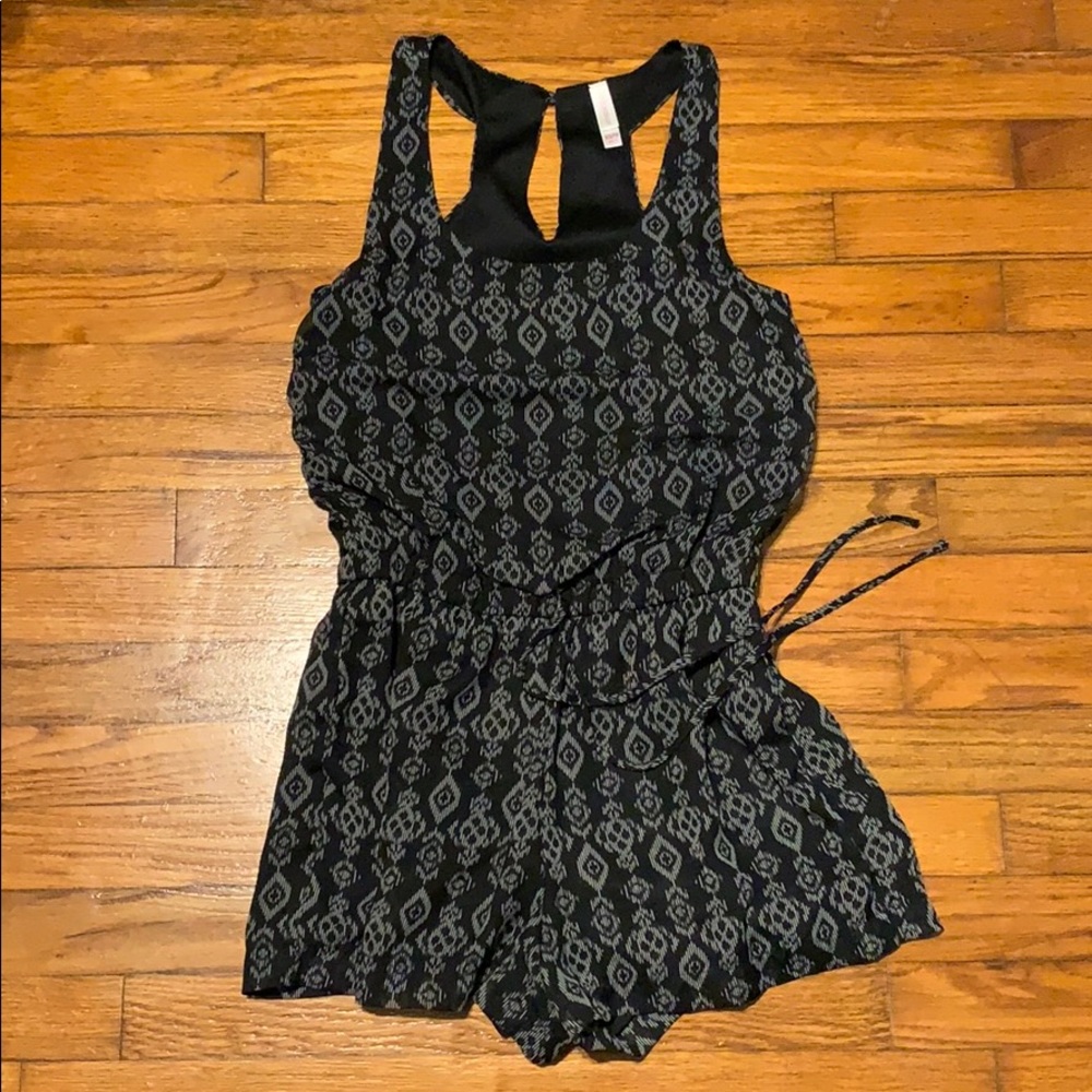 Xhilaration romper